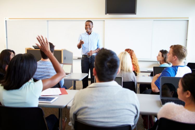 take the real estate licensing class